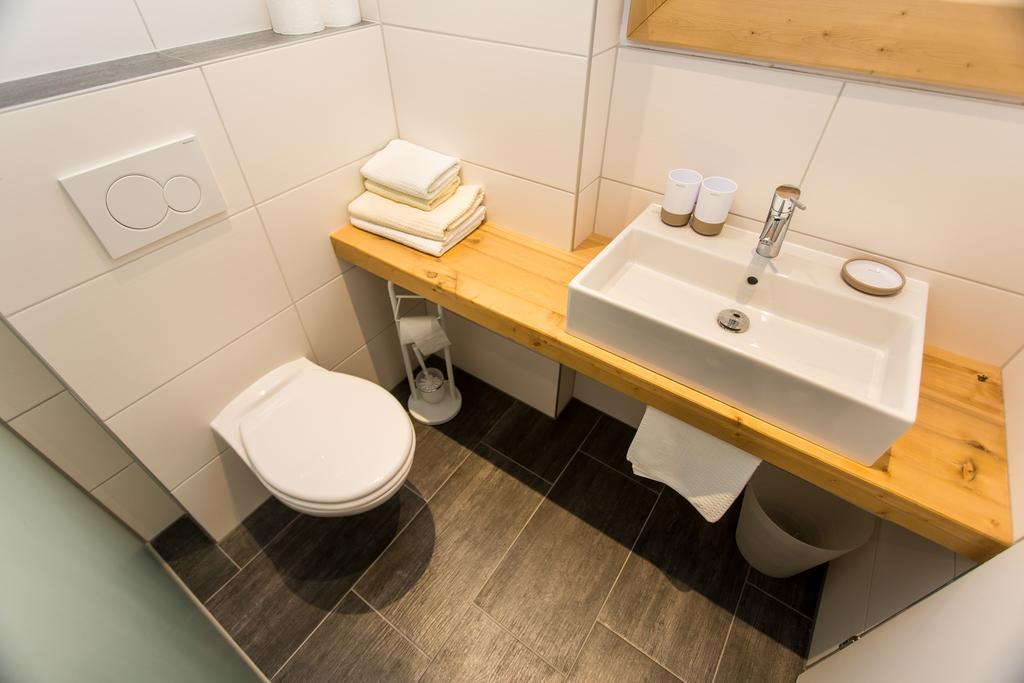 Aparthotel Ferienland Stubai Fulpmes Zimmer foto