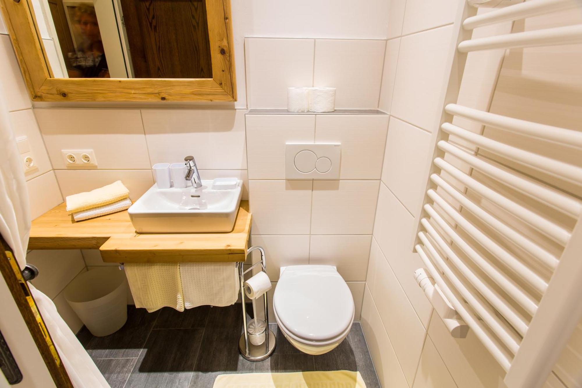 Aparthotel Ferienland Stubai Fulpmes Zimmer foto